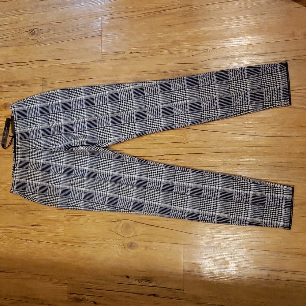 Tahari Jegging - Picture 3 of 10